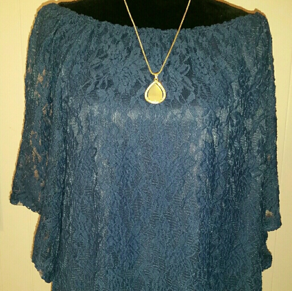 Blouse lacy